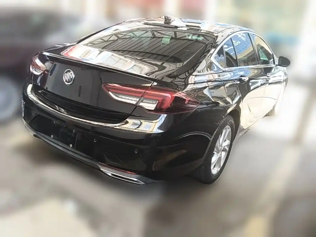 Buick Regal — миниатюра 10