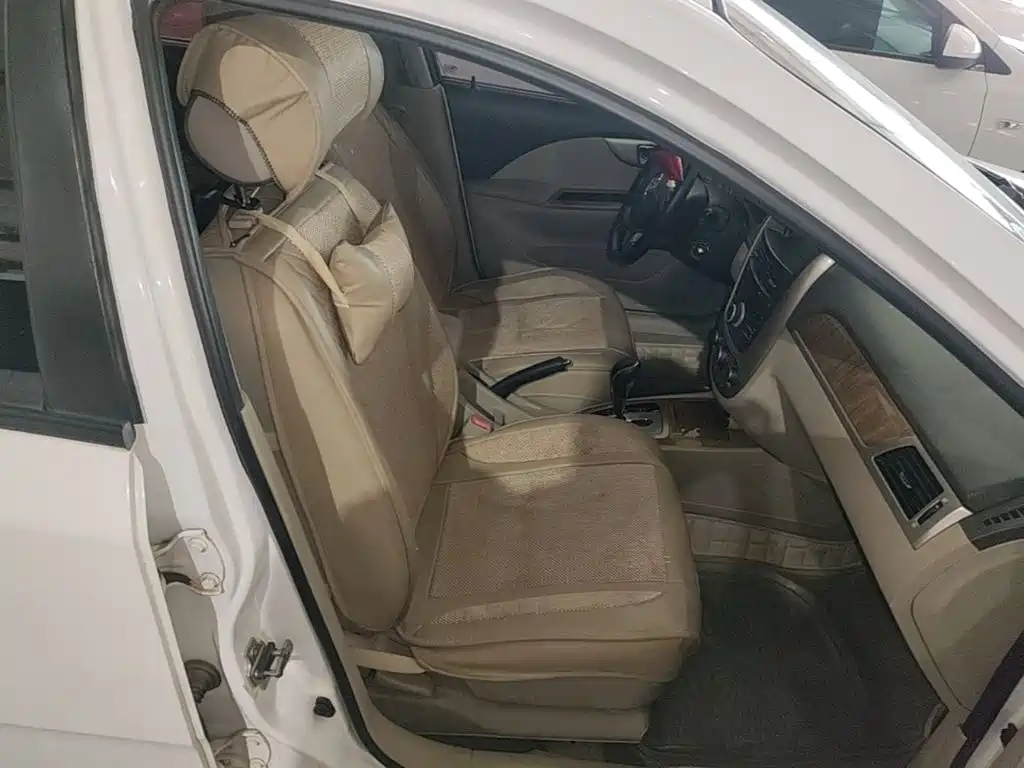 Buick Excelle — миниатюра 25