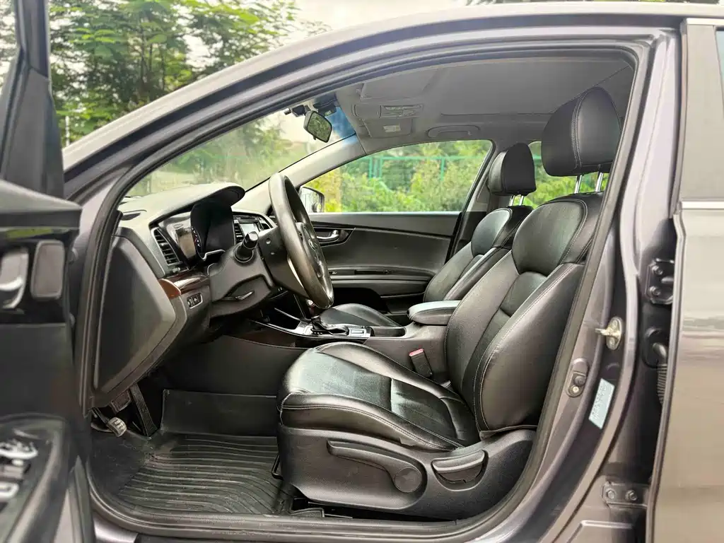 Kia K4 2014 1.8L AT GLS