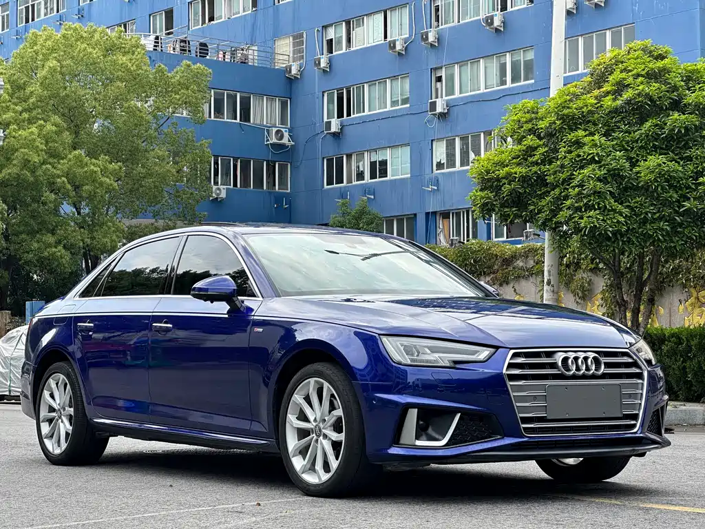 Audi A4L 2019