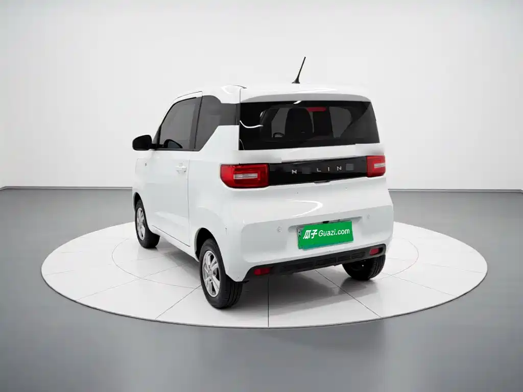 Wuling MINIEV — миниатюра 4