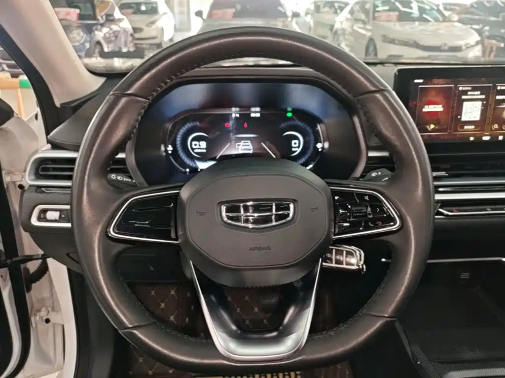 Geely Emgrand — миниатюра 11