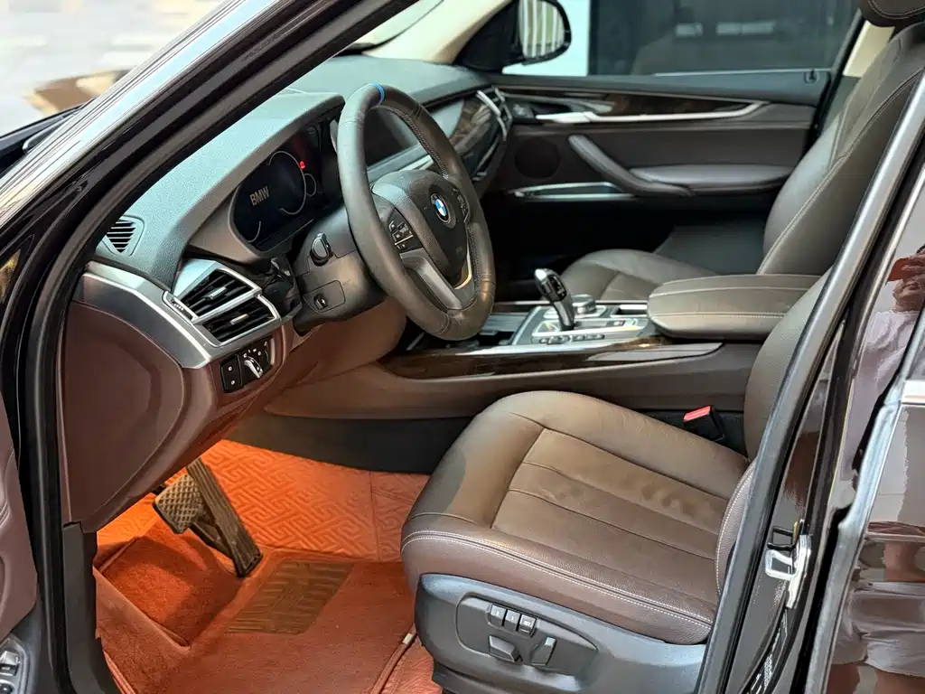 BMW X5 (Import) — миниатюра 4