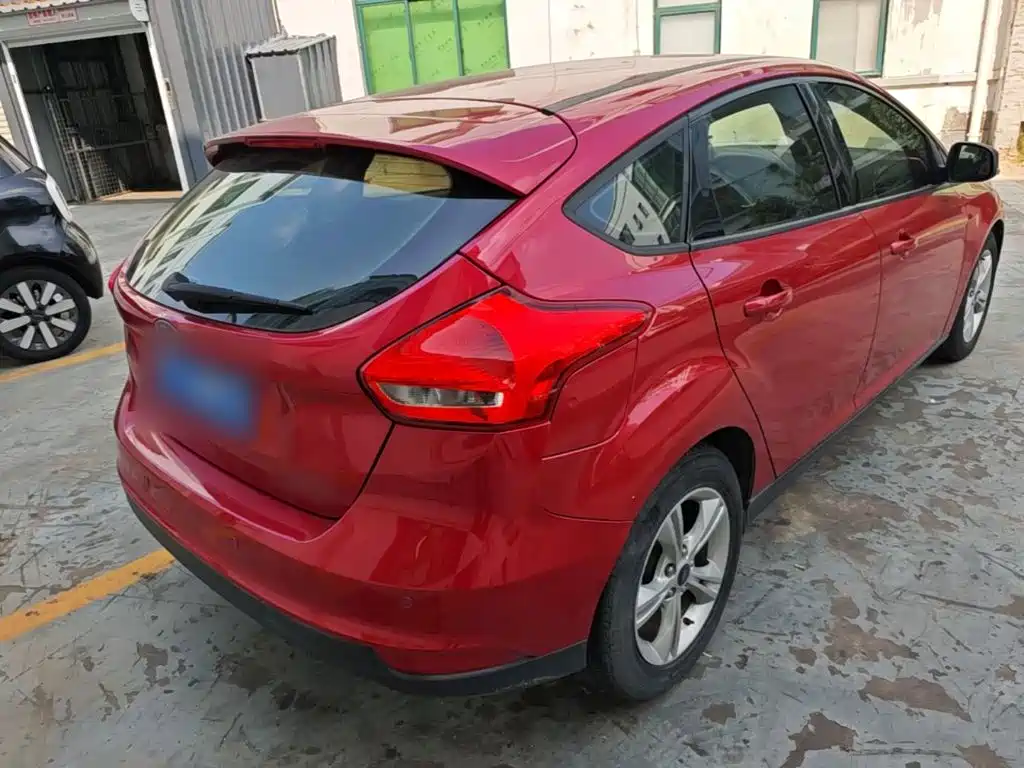 Ford Focus — миниатюра 7