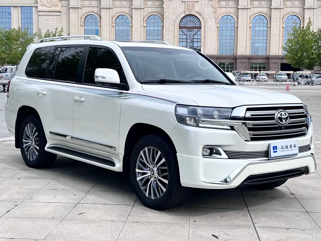 Toyota Land Cruiser 2019 4.0L AT