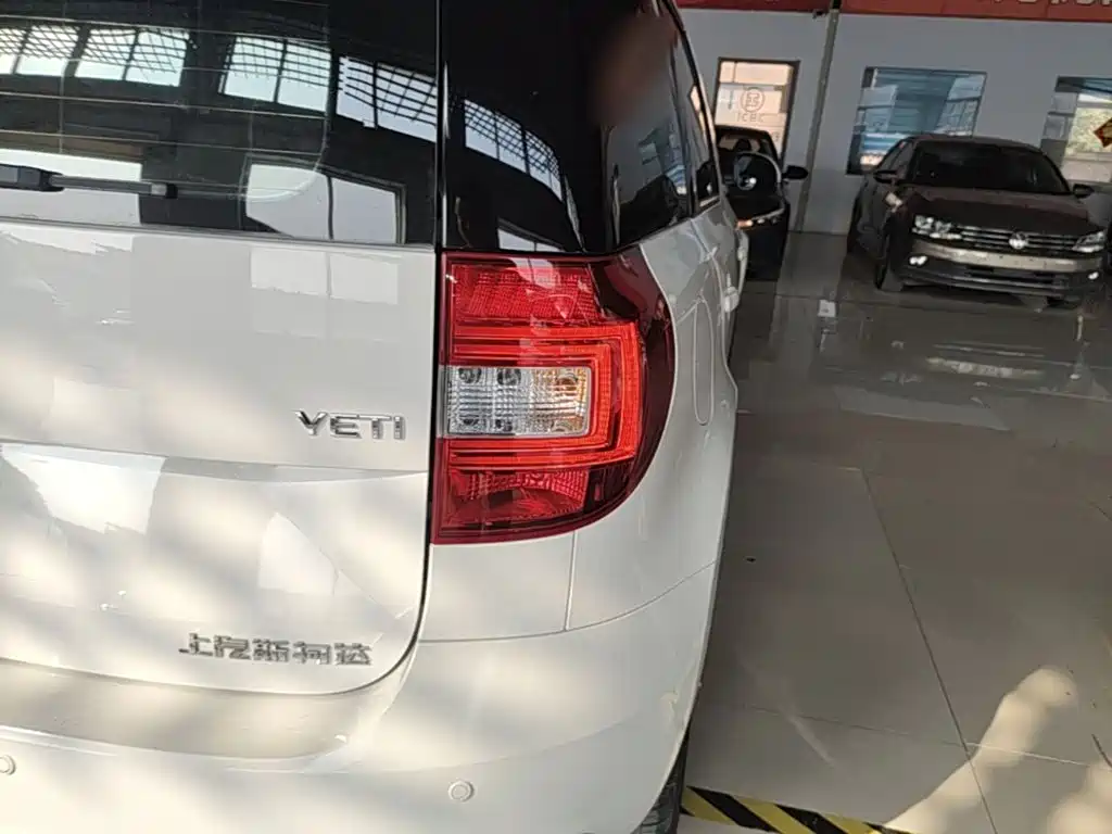 Skoda Yeti — миниатюра 8