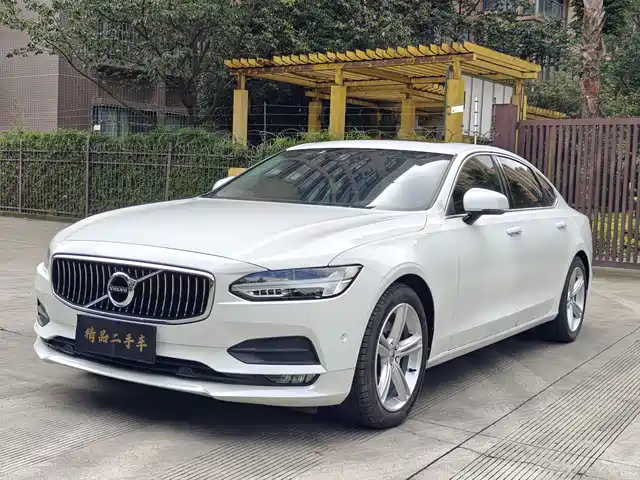 VOLVO  S90 2018