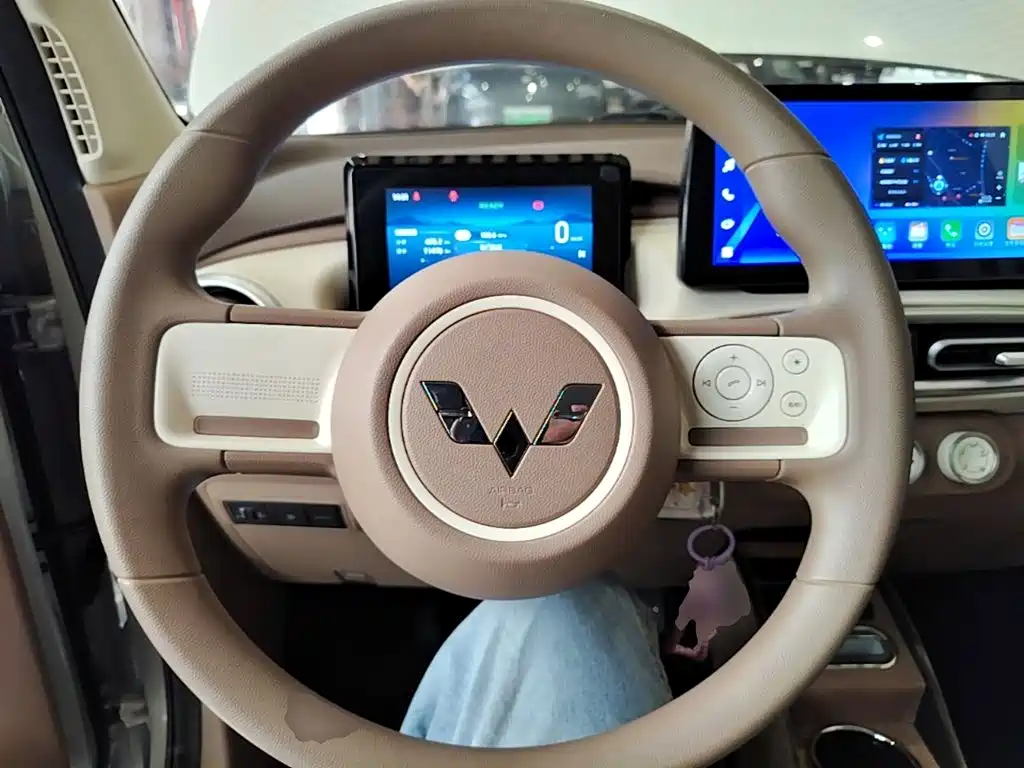 Wuling MINIEV — миниатюра 11