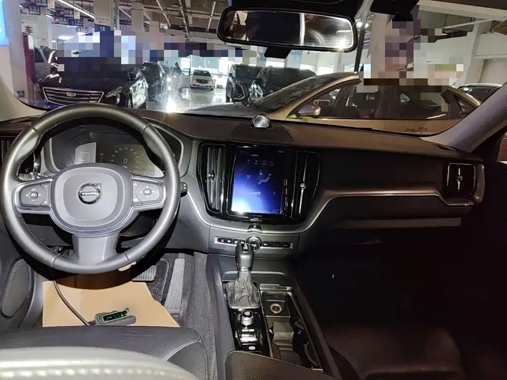 Volvo XC60 — миниатюра 10