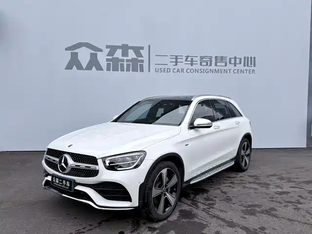 MERCEDES-BENZ GLC