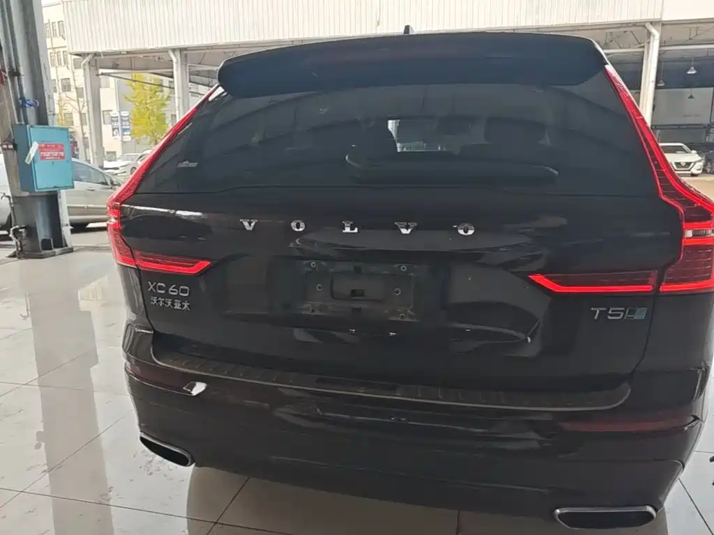 Volvo XC60 — миниатюра 6