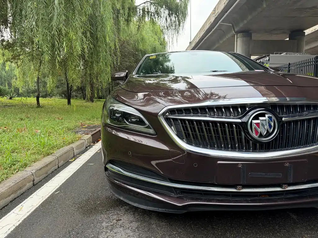 Buick LaCrosse — миниатюра 12