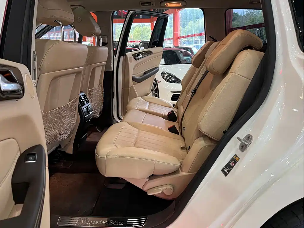 Mercedes-Benz GLS — миниатюра 9