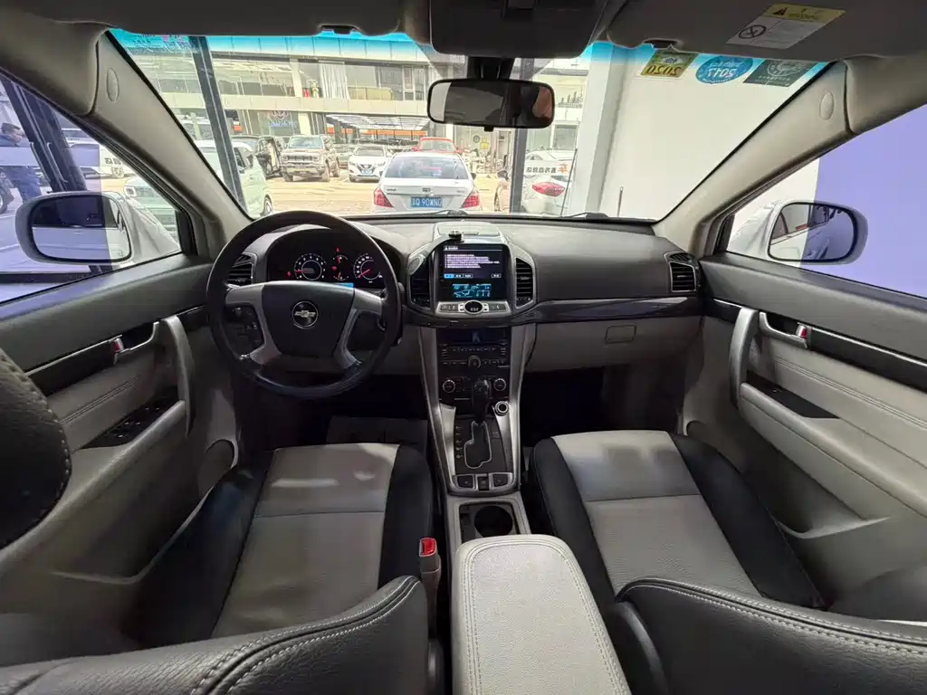Chevrolet Captiva — миниатюра 14