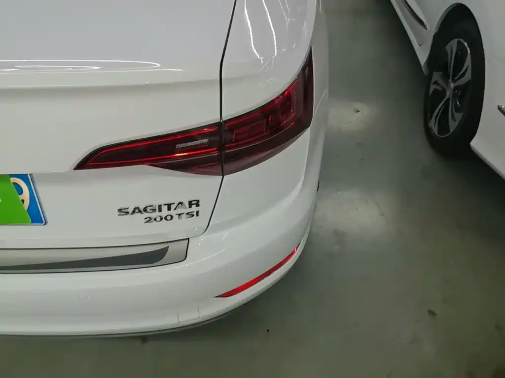 Volkswagen Sagitar — миниатюра 8