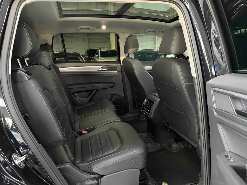 Volkswagen Teramont — миниатюра 15