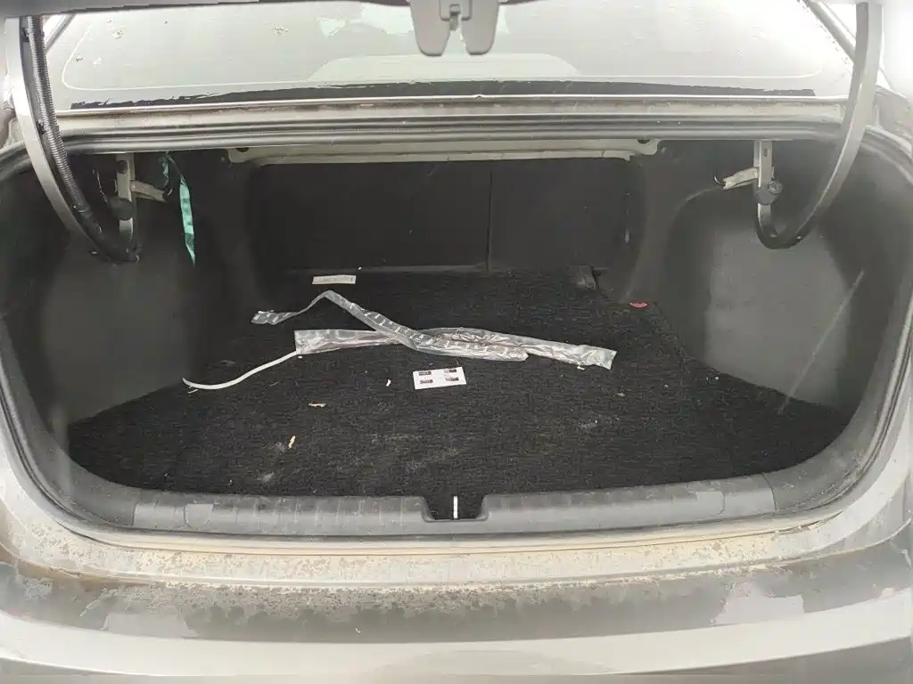 Geely Emgrand — миниатюра 16