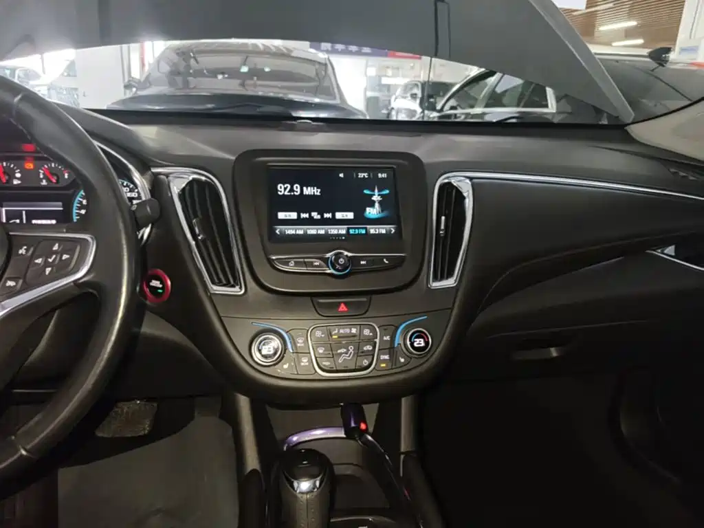 Chevrolet Malibu XL — миниатюра 13