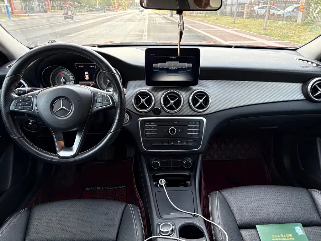 Mercedes-Benz GLA — миниатюра 8