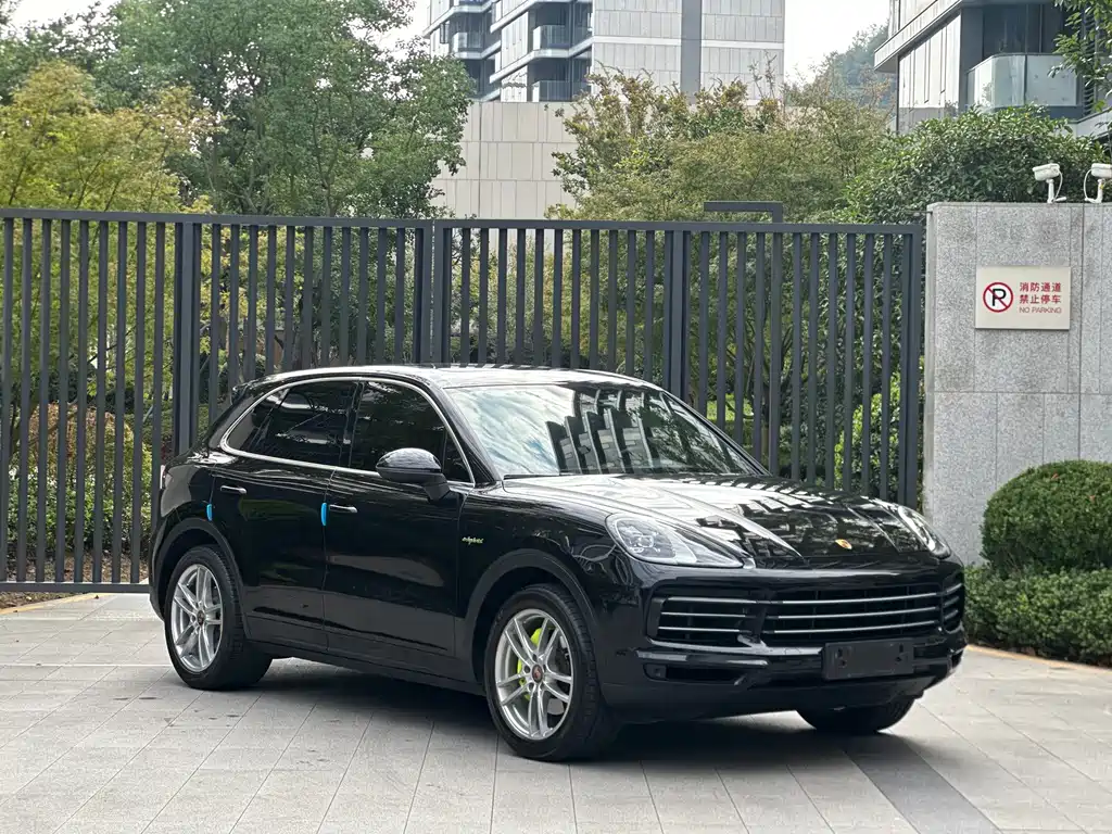 Porsche Cayenne Hybrid — миниатюра 3