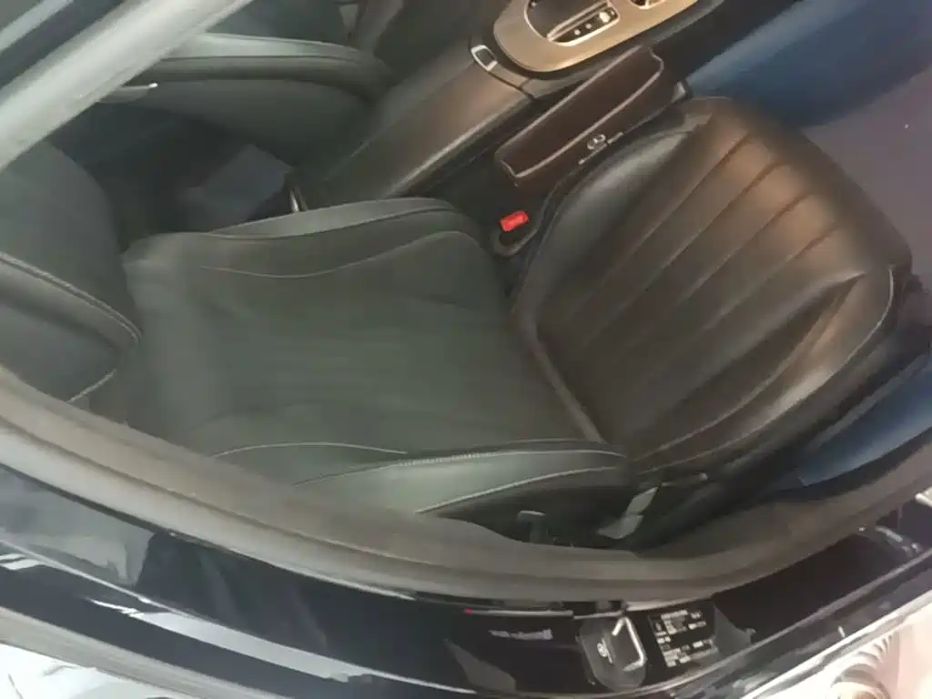 Mercedes-Benz E-Class — миниатюра 25
