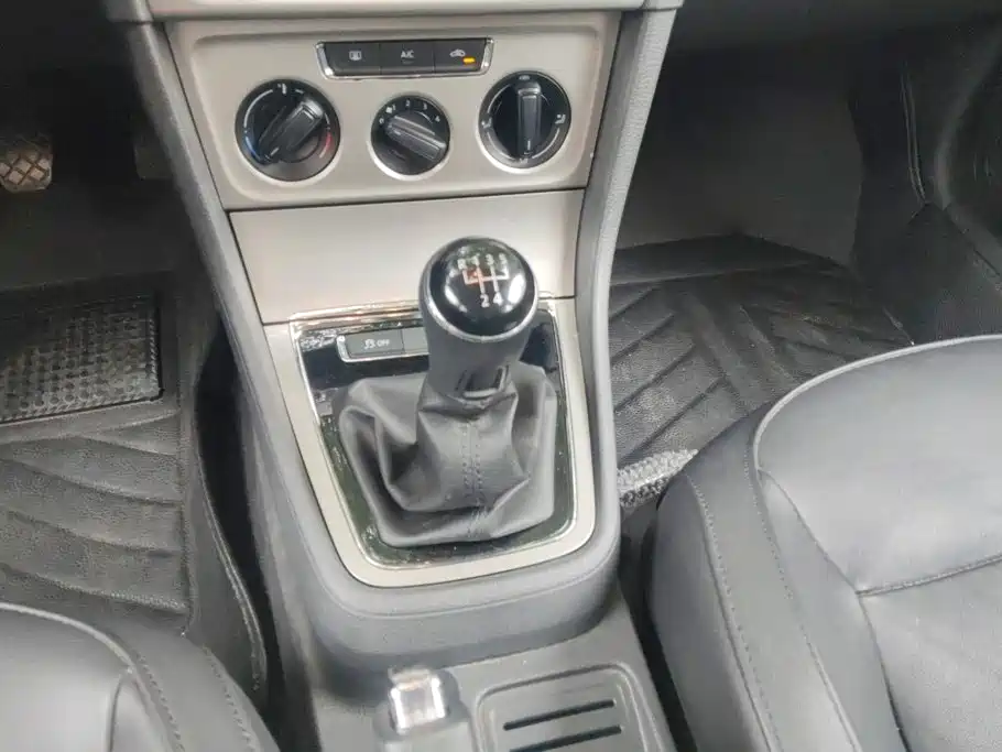 Volkswagen Lavida — миниатюра 16