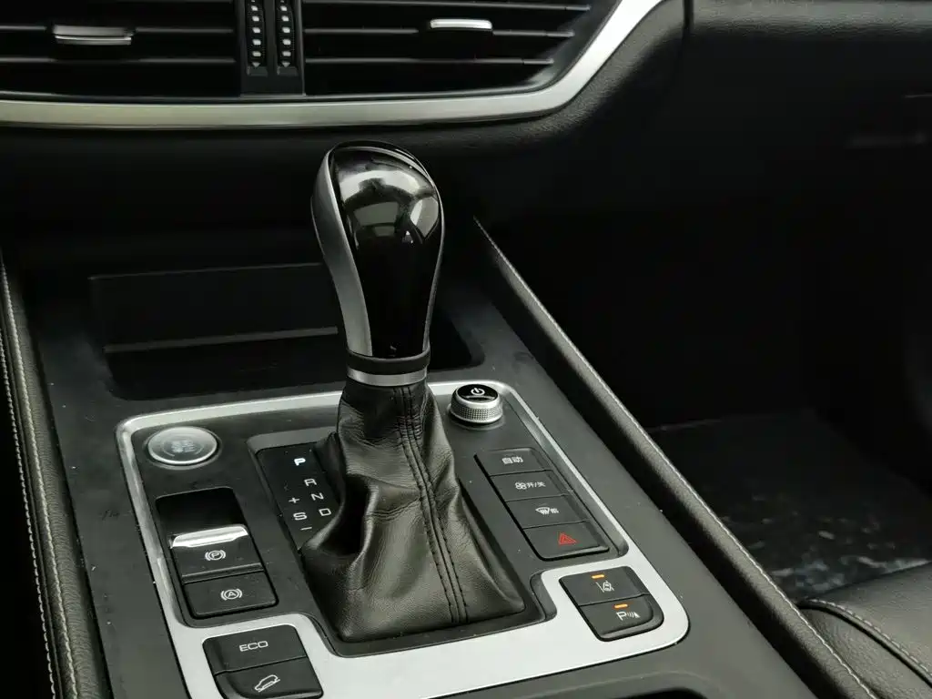 BYD Tang — миниатюра 13