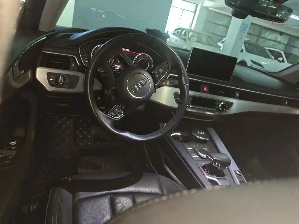 Audi A4L — миниатюра 4