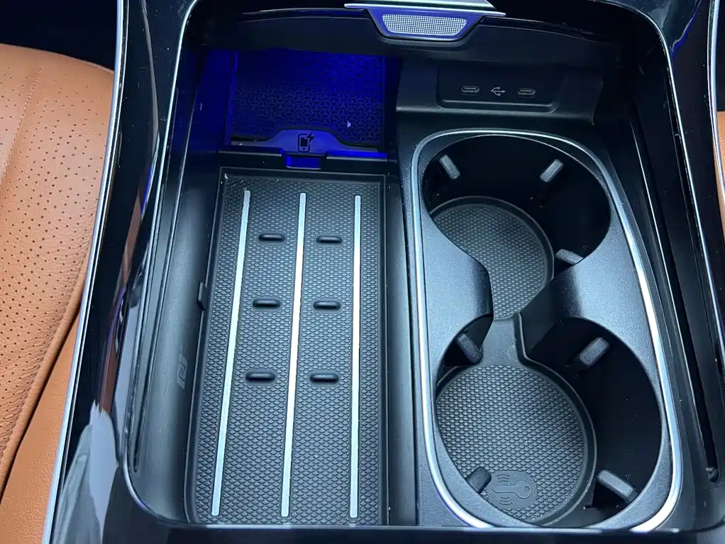 Mercedes-Benz S-Class — миниатюра 9