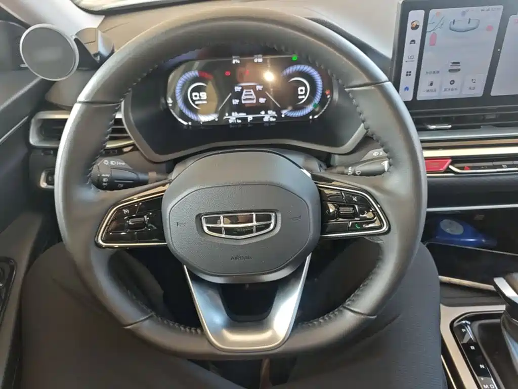 Geely Emgrand — миниатюра 11