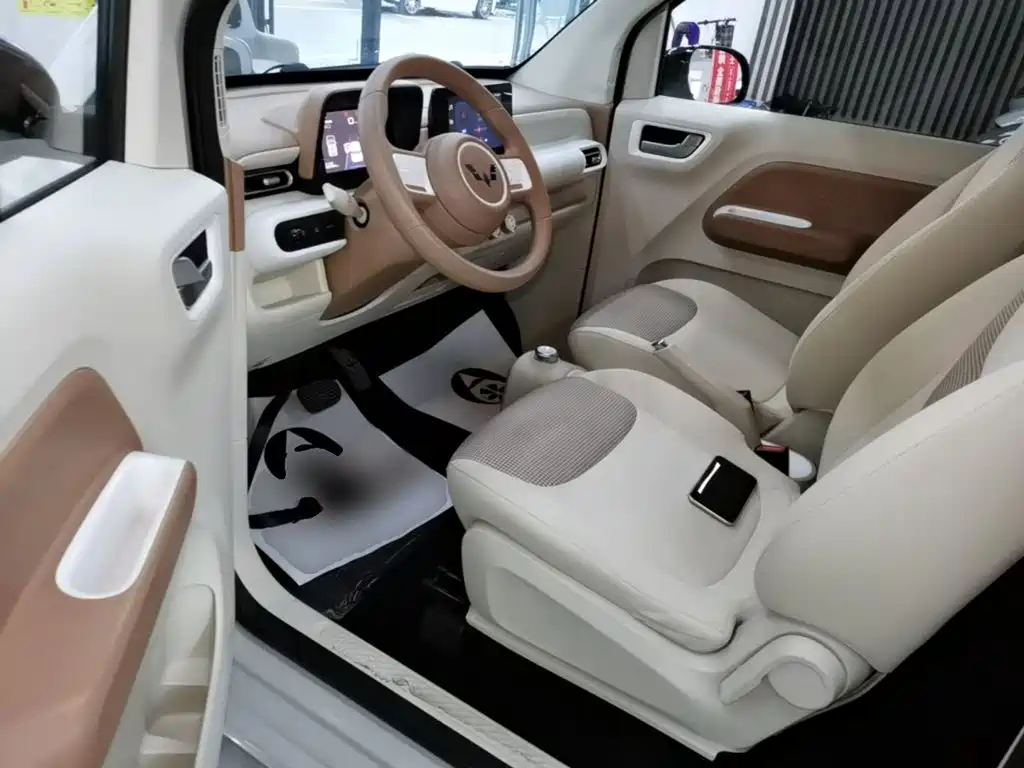 Wuling MINIEV — миниатюра 15