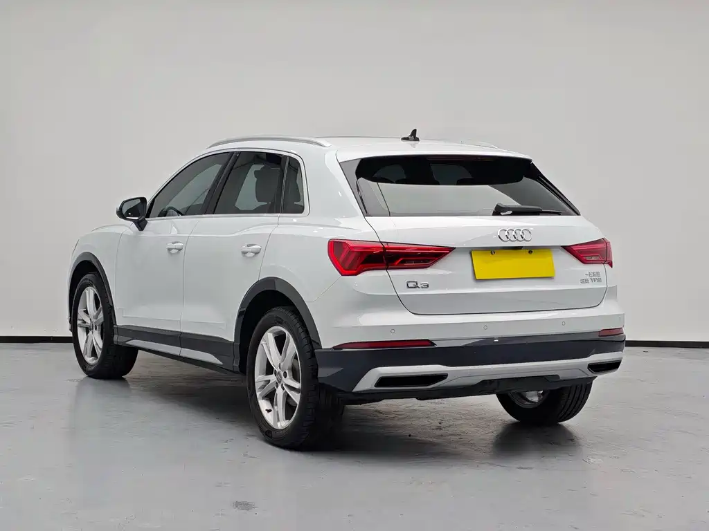 Audi Q3 — миниатюра 5