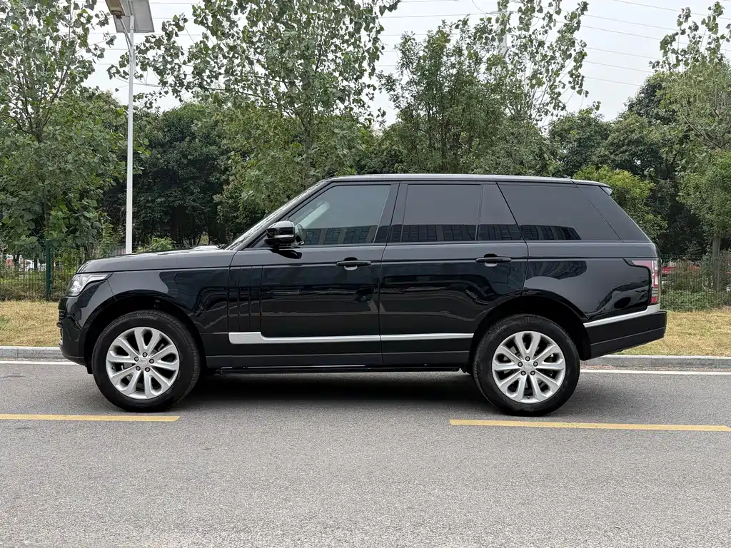 Land Rover Range Rover — миниатюра 7
