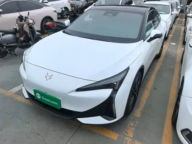 ARCFOX Alpha S