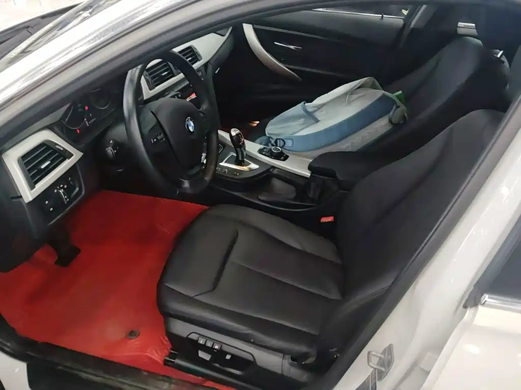 BMW 3 Series — миниатюра 15