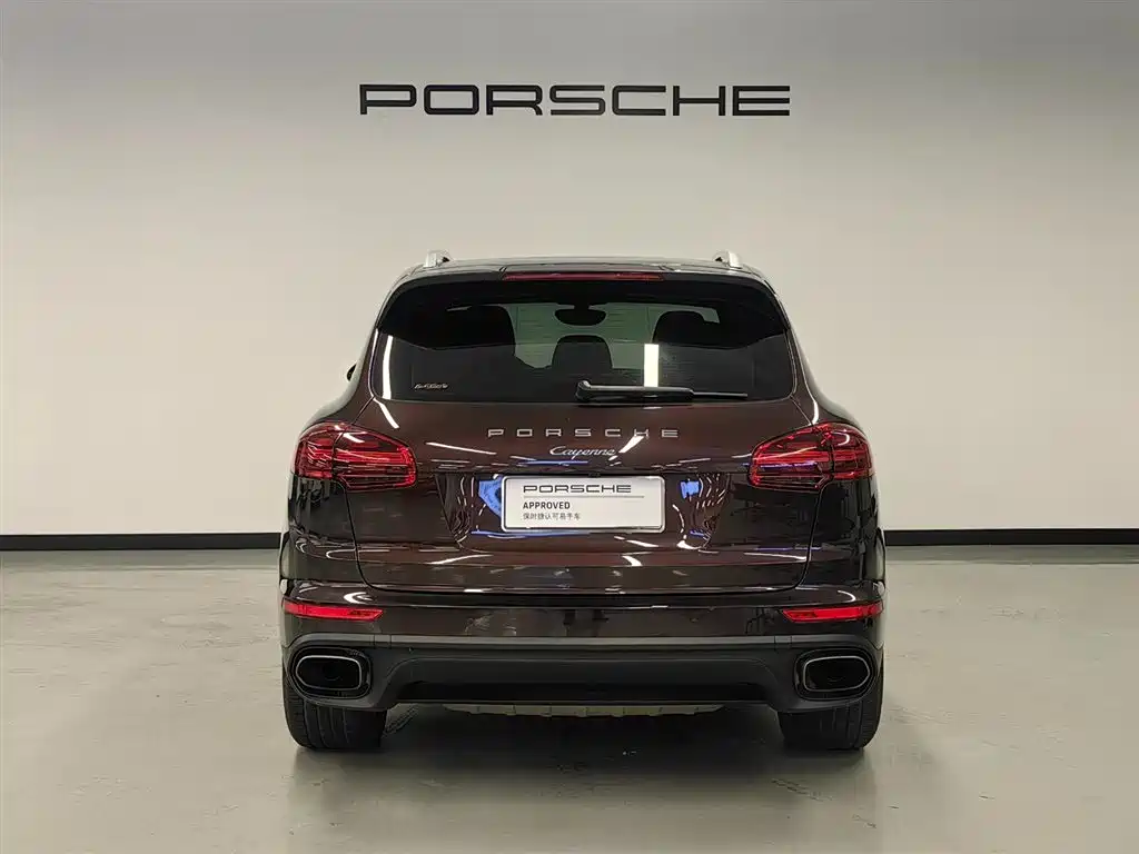 Porsche Cayenne — миниатюра 5