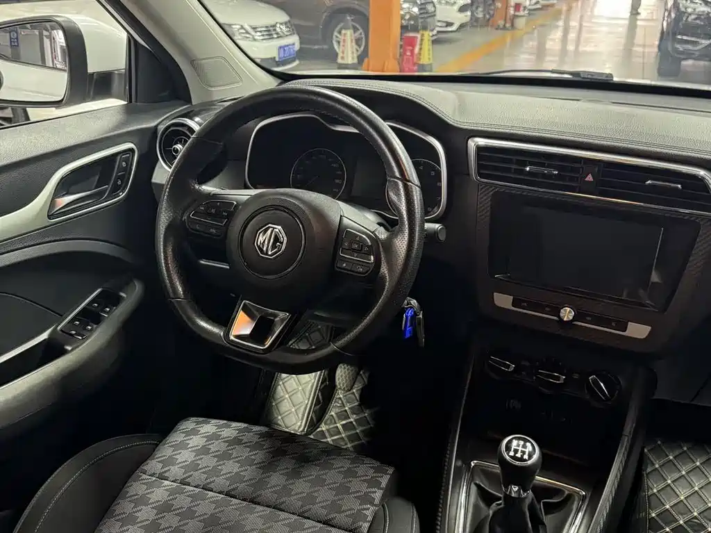 MG ZS — миниатюра 8