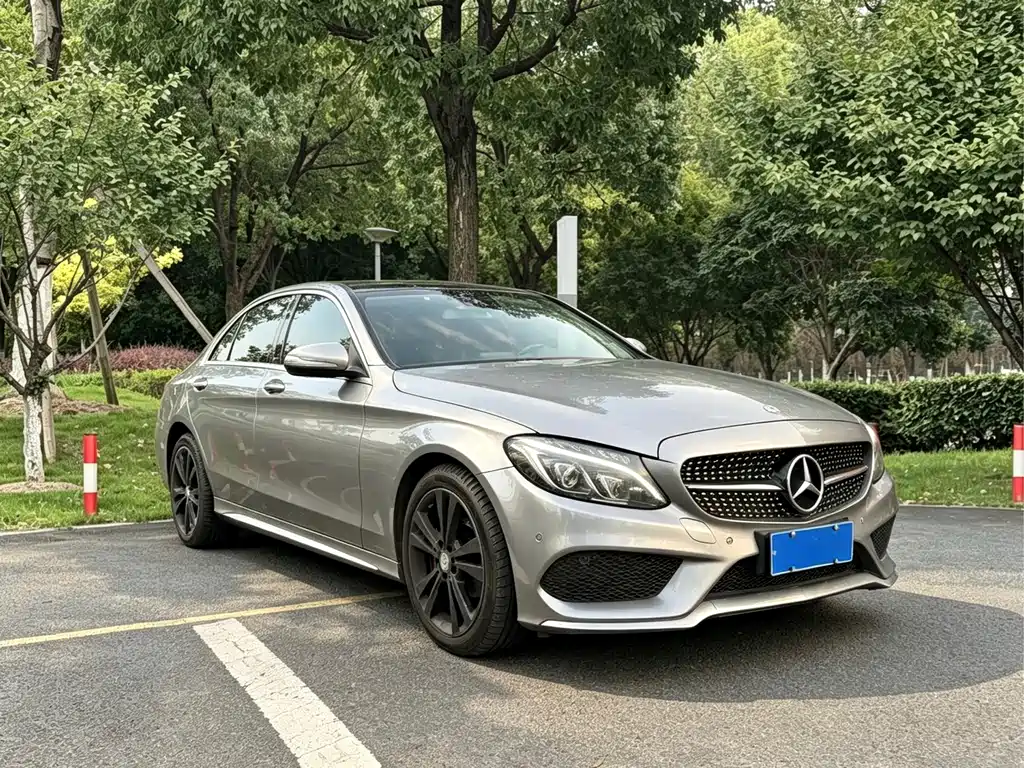 Mercedes-Benz C-Class — миниатюра 2