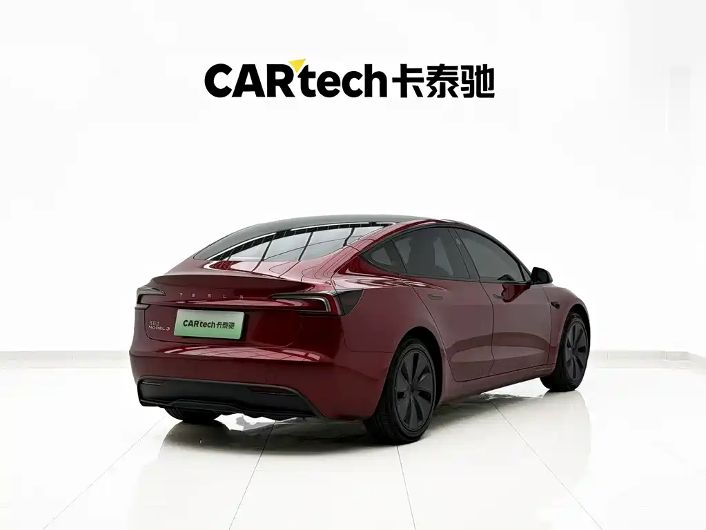 Tesla Model 3 — миниатюра 20