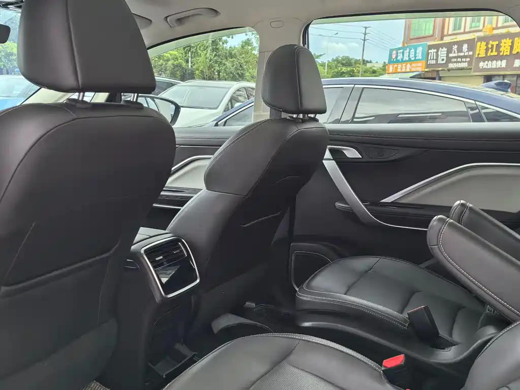 GEELY AUTOMOBILE JIAJIE