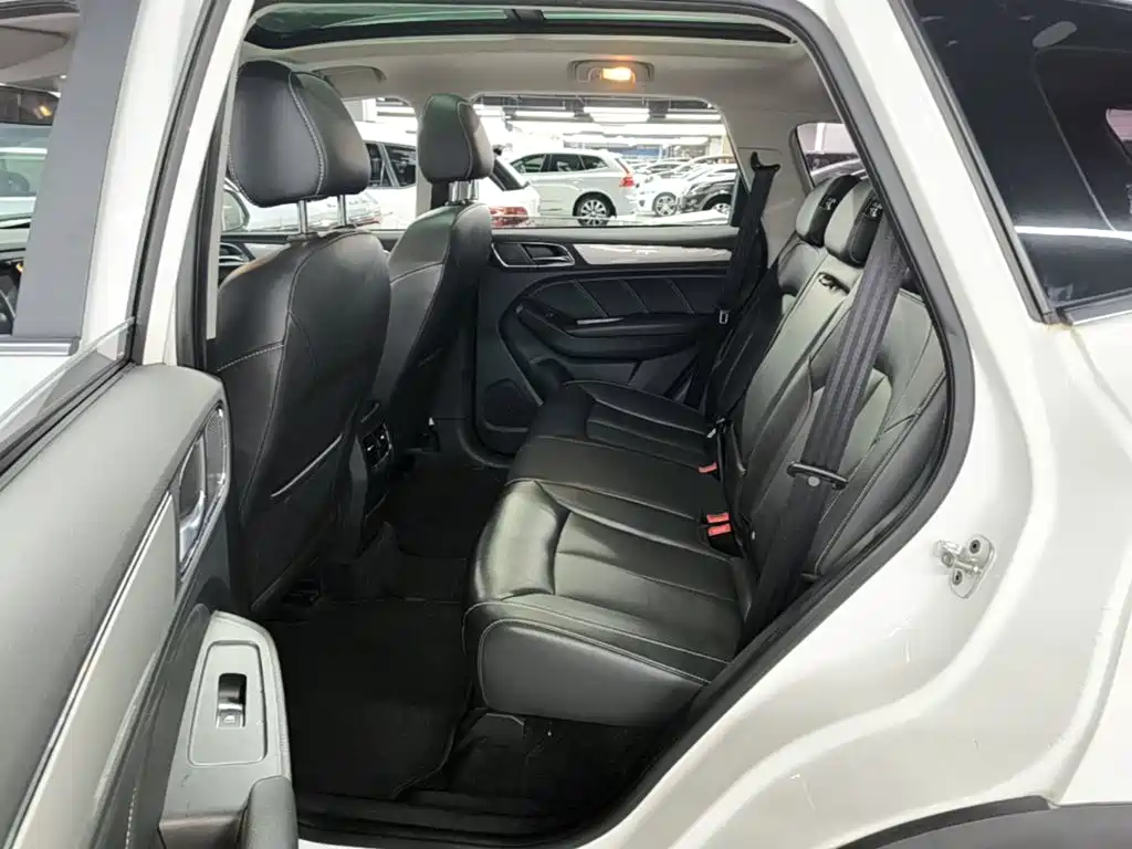 Roewe RX5 — миниатюра 17