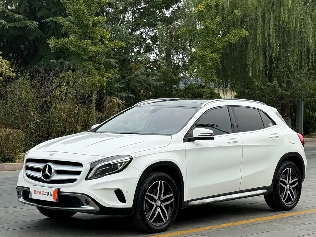 Mercedes-Benz GLA