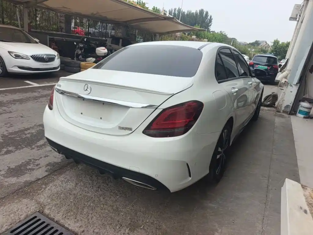 Mercedes-Benz C-Class — миниатюра 7