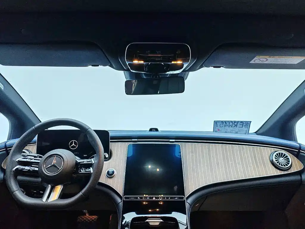 Mercedes-Benz EQE — миниатюра 3