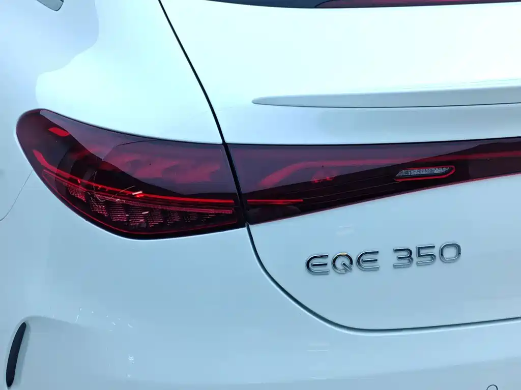 Mercedes-Benz EQE — миниатюра 8
