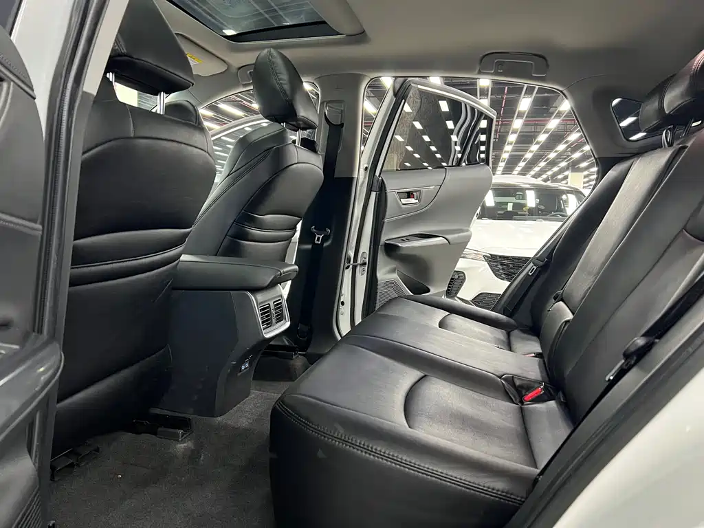 TOYOTA LING FANG HARRIER