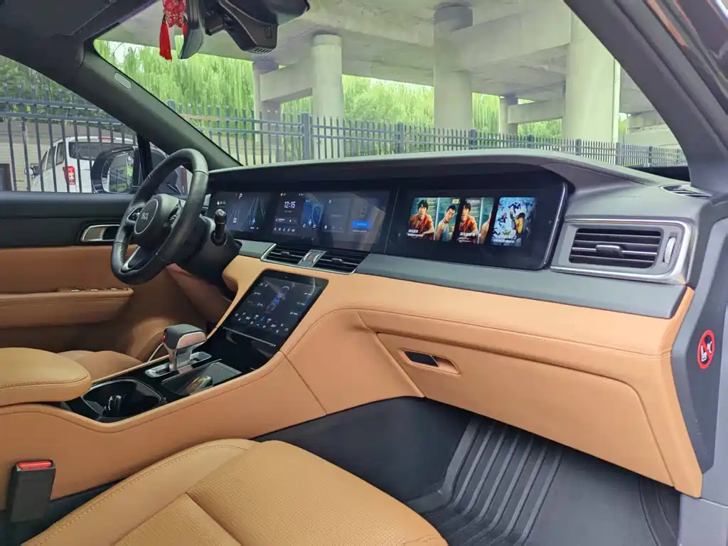 Li Auto Li ONE — миниатюра 11