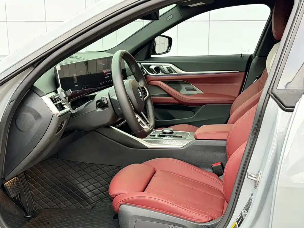BMW i4 — миниатюра 8