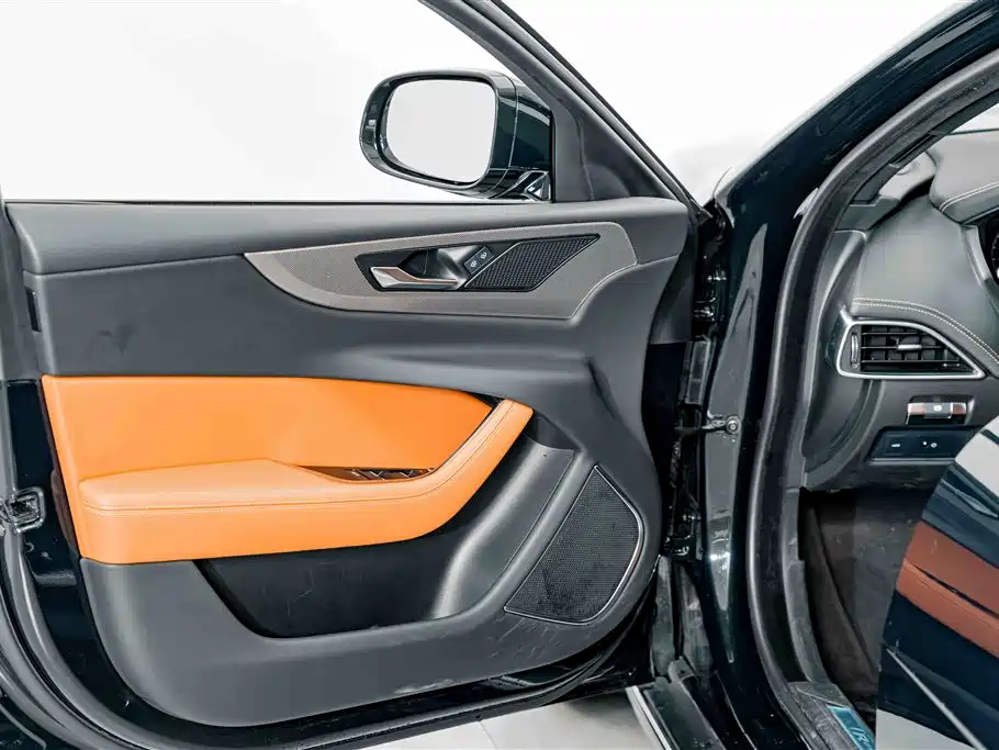 Jaguar XEL — миниатюра 15
