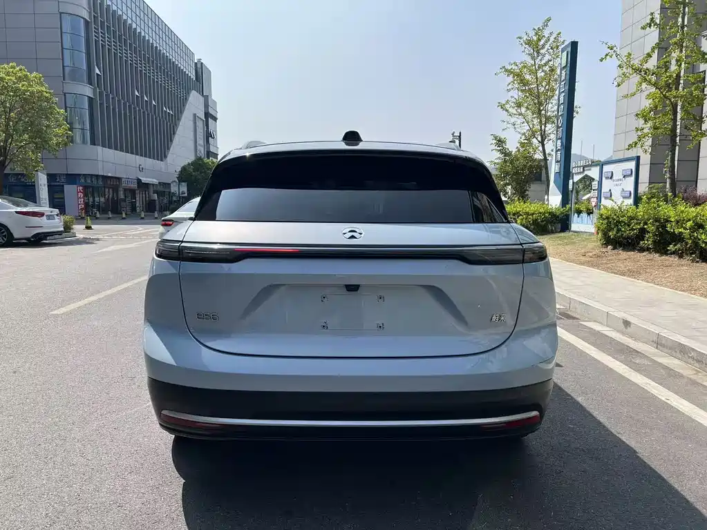 NIO ES6 — миниатюра 4